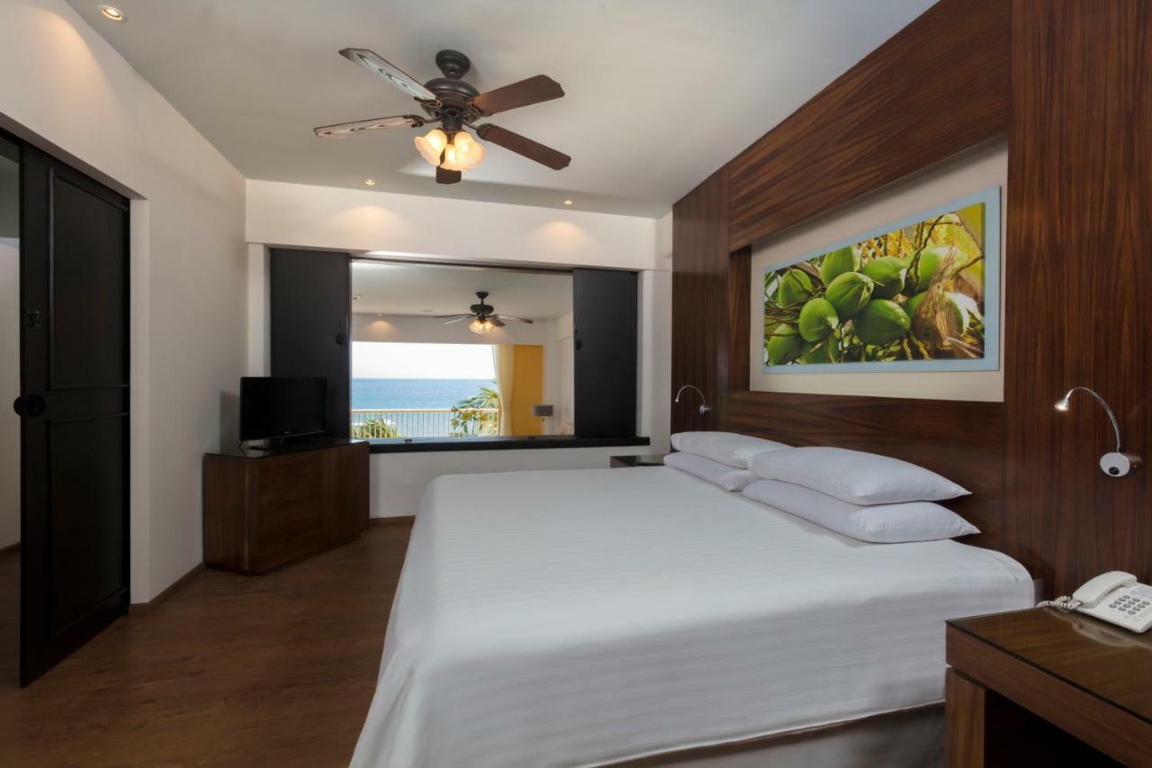 Krystal Grand Nuevo Vallarta Extérieur photo